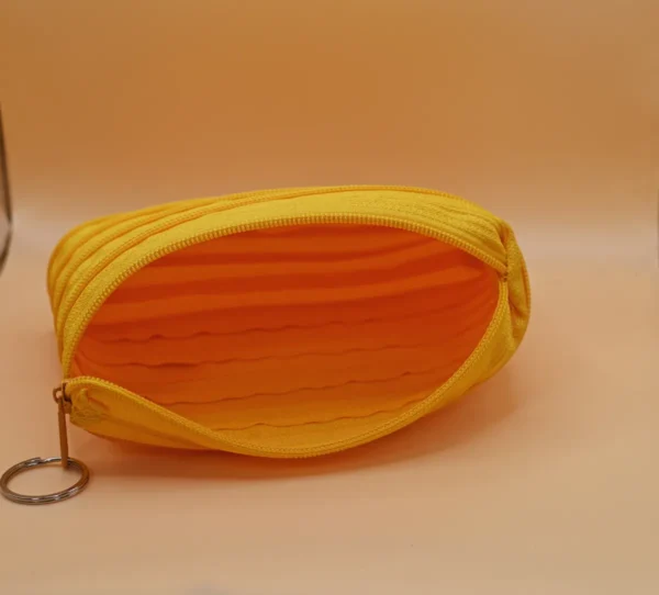 POUZDRO ZE ZIPU - TMAVĚ ŽLUTÉ - Image 3