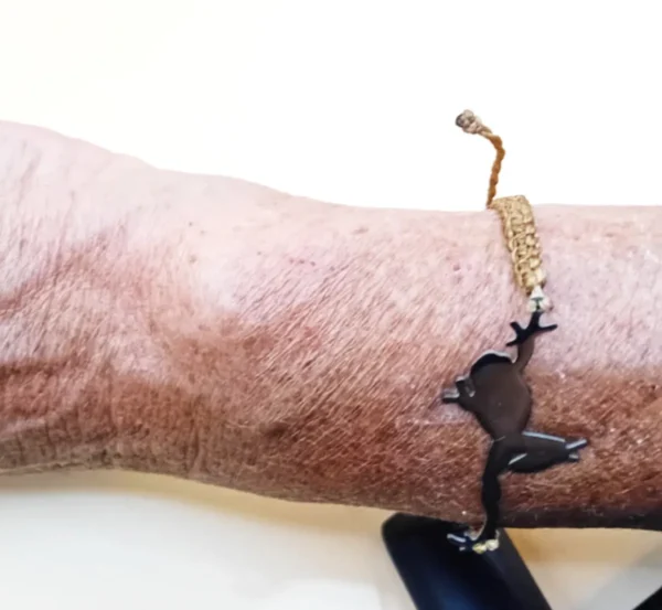 NÁRAMEK MICRO MACRAME S PŘÍVĚSKEM Z NEREZOVÉ OCELI - ŽÁBA - Obrázek 2