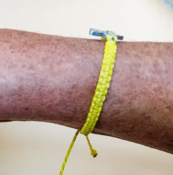 NÁRAMEK MICRO MACRAME S  KVĚTINOU - ŽLUTÝ - Obrázek 3