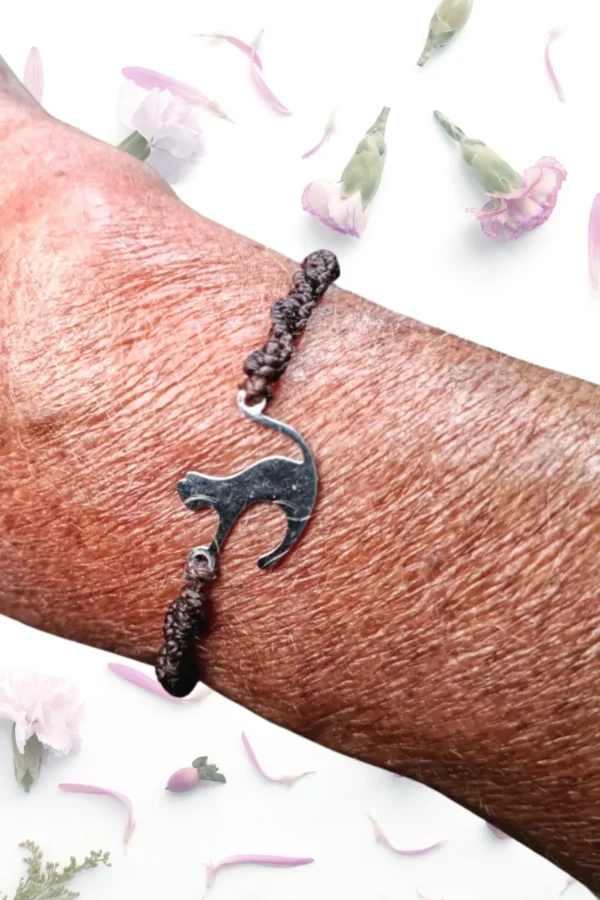 Micro macrame náramek s nerezovým přívěskem