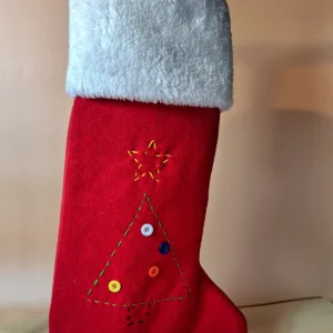 Mikulášská bota s vyšívaným vánočním motivem na nadílku.