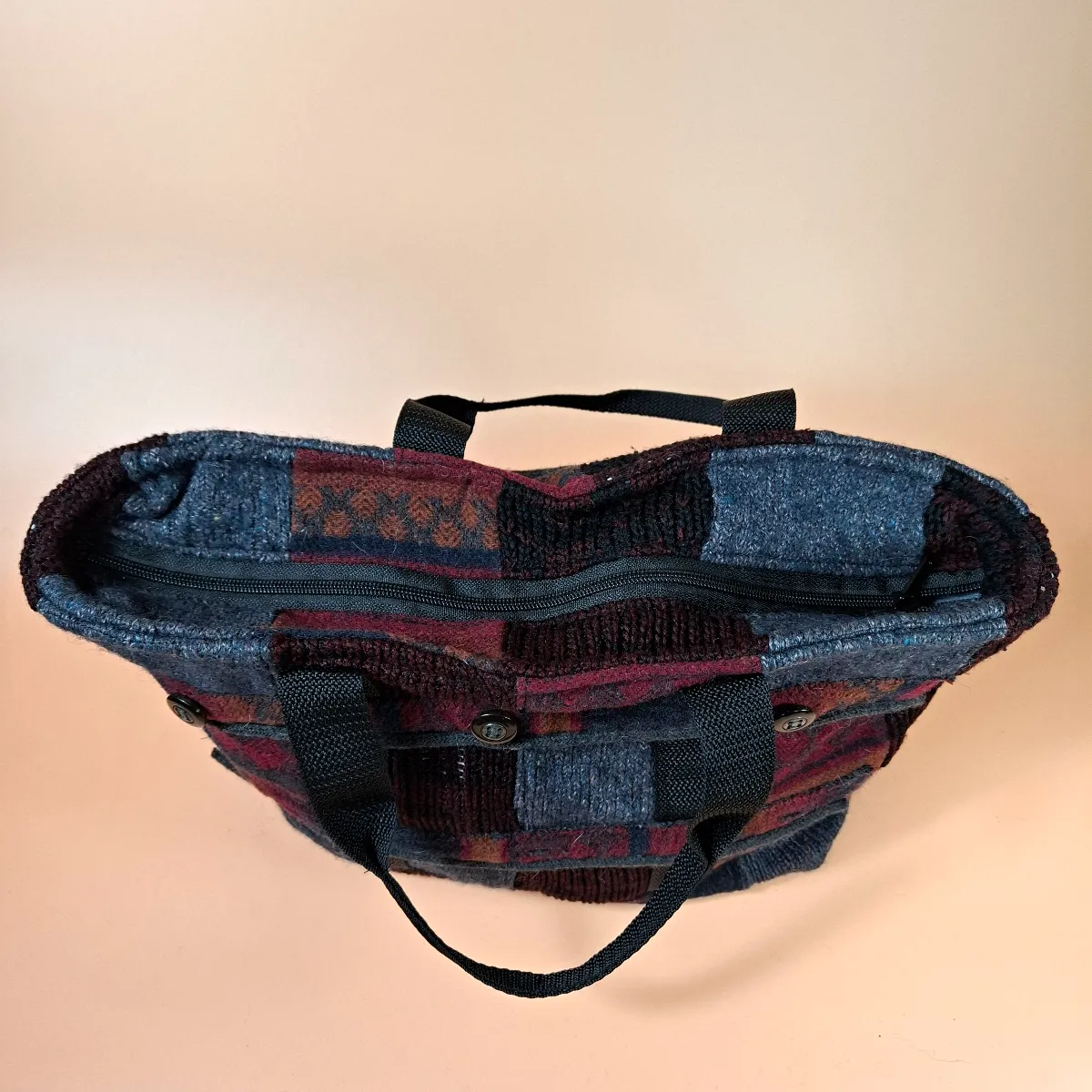 Taška uzavíratelná zipem s malou taštičkou na drobnosti